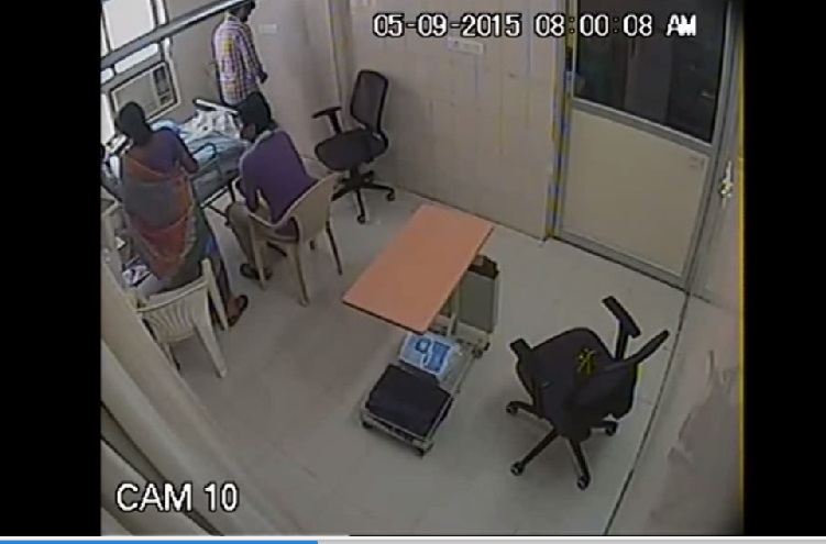 Shocking CCTV Footage Shows Woman Doctor Trying To Kill Her Father In ICU By Pulling The Plug Off (2)