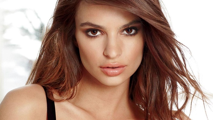 Emily Ratajkowski - This Woman Has The Most Beautiful Face In The World According To Science