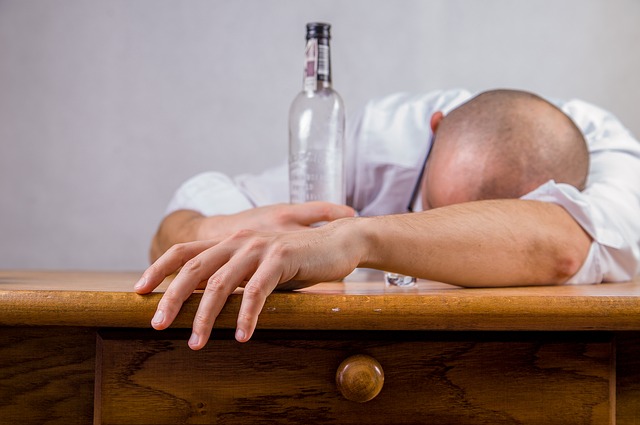 what-happen-to-your-body-when-you-booze-right-before-bedtime6