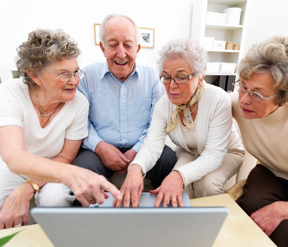 Elderly people on Facebook and Twitter