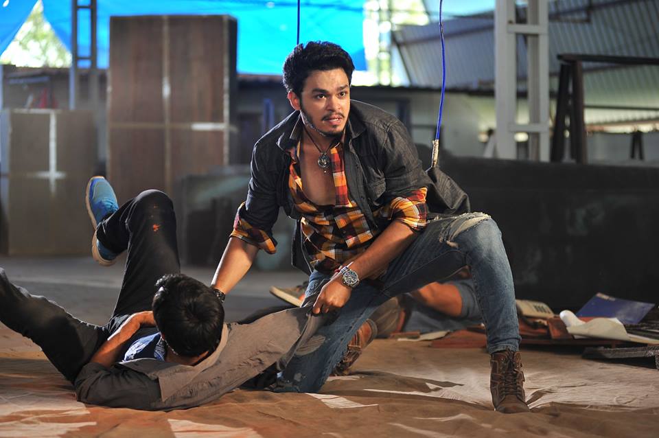 naga-anvesh-angle-fighting-scene