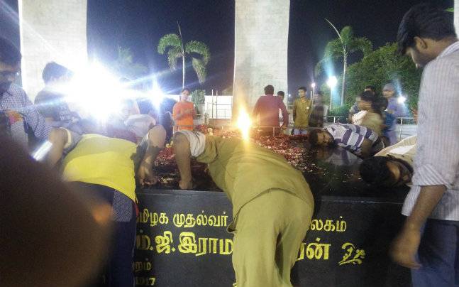 jayalalitha-tomb