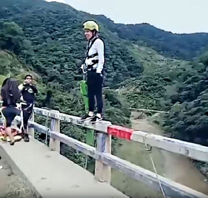 woman ready for a bungee jump