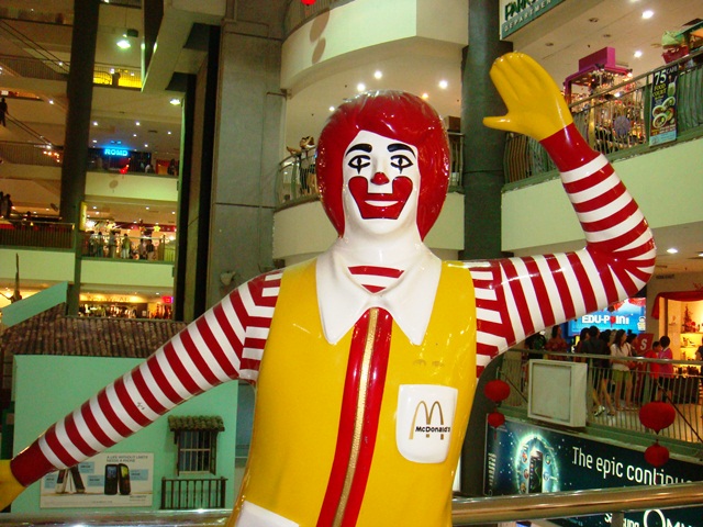 Statue_of_Ronald_McDonald