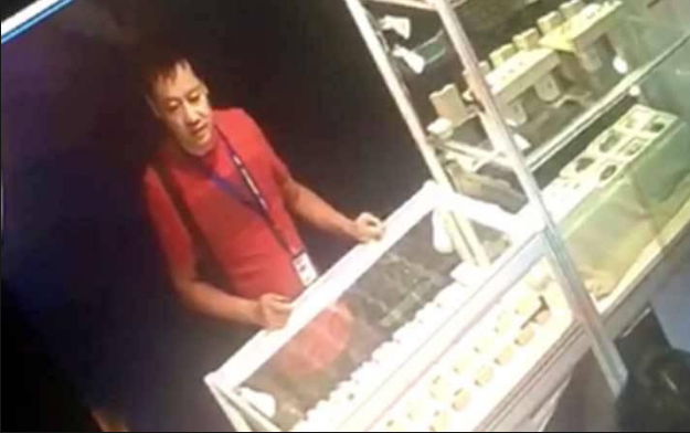Chinese man stealing 34-lakh diamond in Mumbai