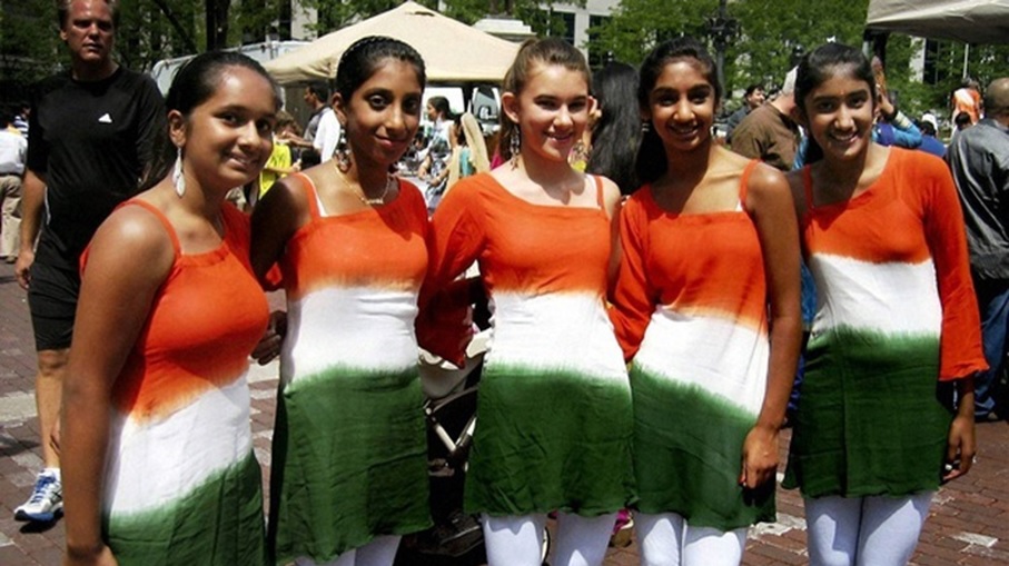 Tri-colour dress for independence day