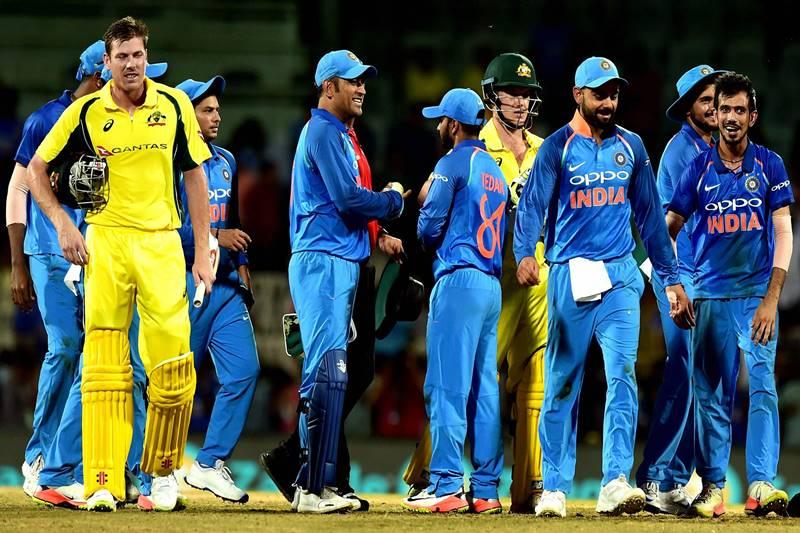 india vs australia dhoni captaincy