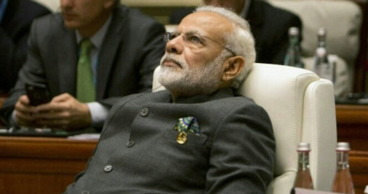Twitterati Couldn’t Stop Captioning This Picture Of PM Narendra Modi