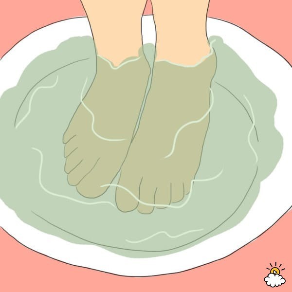 SOAK FEET IN TEA TO SOOTHE BLISTERS