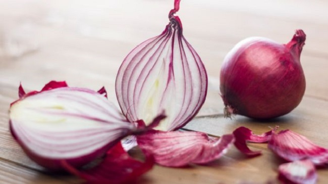 Amazing health and beauty benefits of Onions1