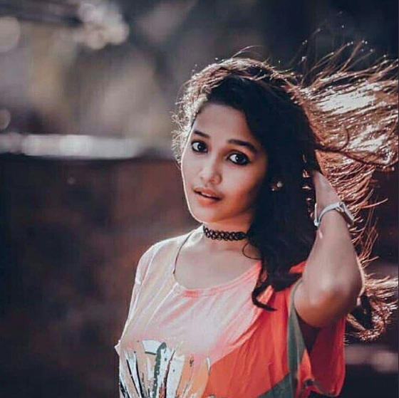 Remember Baby Anikha Aka Isha From Ajith's Yennai 