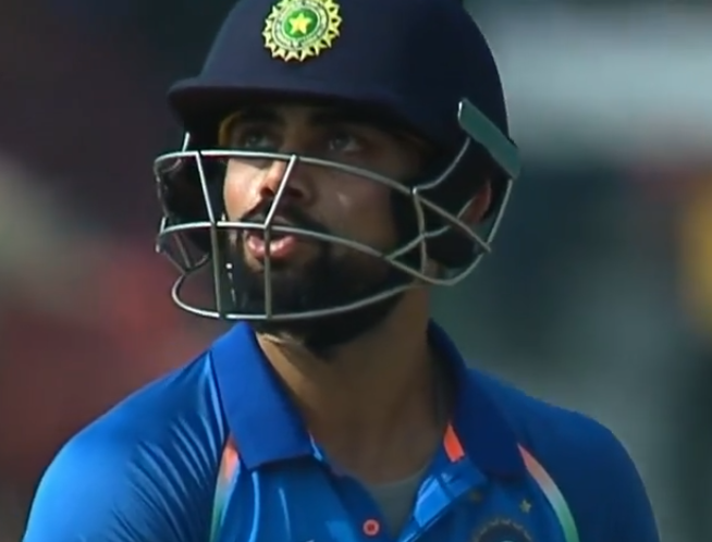 virat reaction after six by rohit