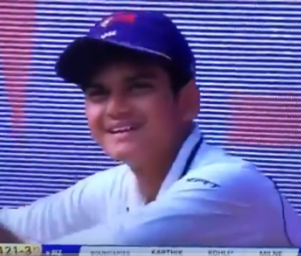 young boy takes catch at ind vs new zealand