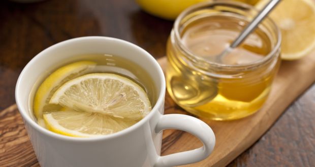 What Drinking Warm Water With Lemon Every Morning Does To Your Helath (4)
