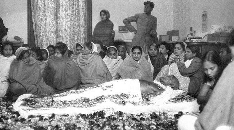 why nathuram godse killed gandhi