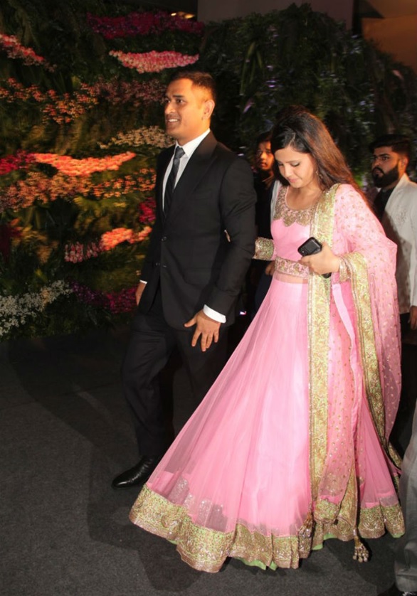 virushka reception pics mumbai