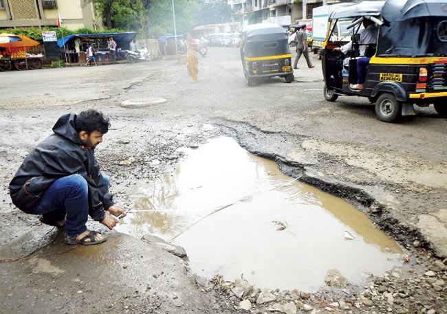 mumbai roads uneven
