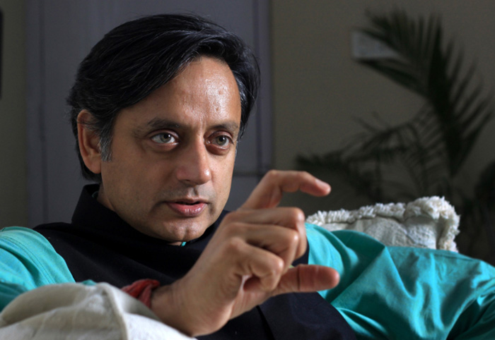 Shashi Tharoor reply to his imitation