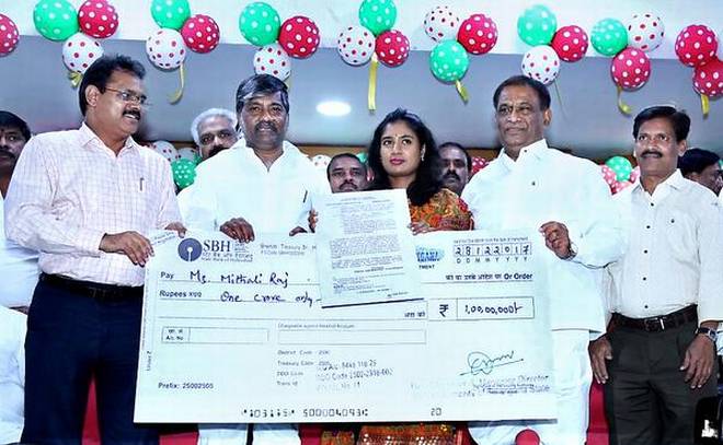 Mithali Raj felicitated by Telangana government