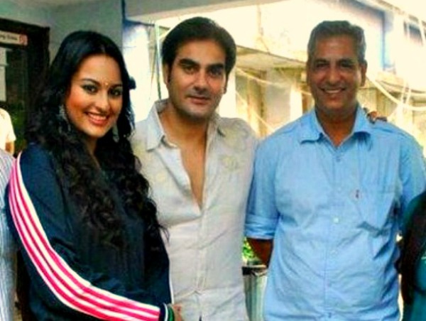 Atul Kapoor with Sonakshi and Arbaaz