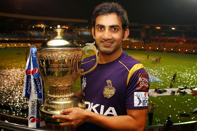 Gautam-Gambhir-KKR-IPL-Trophy