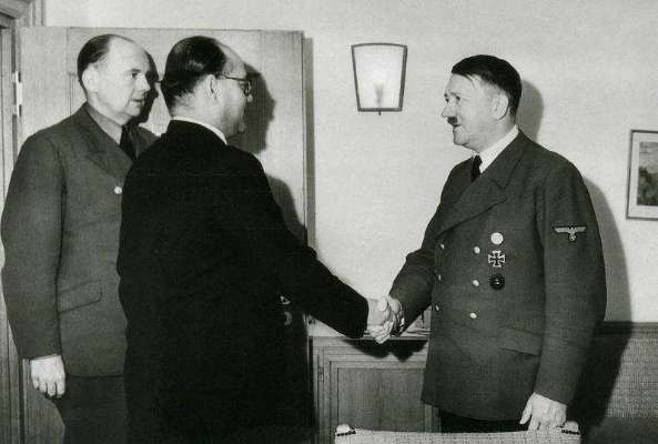 Subhash Chandra Bose met Adolf Hitler