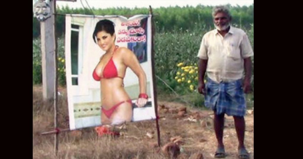 sunny leone scarecrow pics in farmer