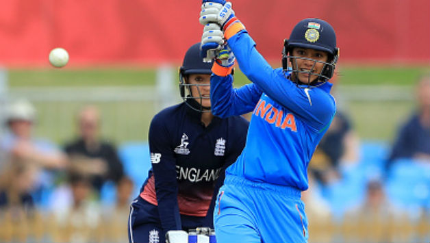 smriti mandhana slammed on twitter for getting out early