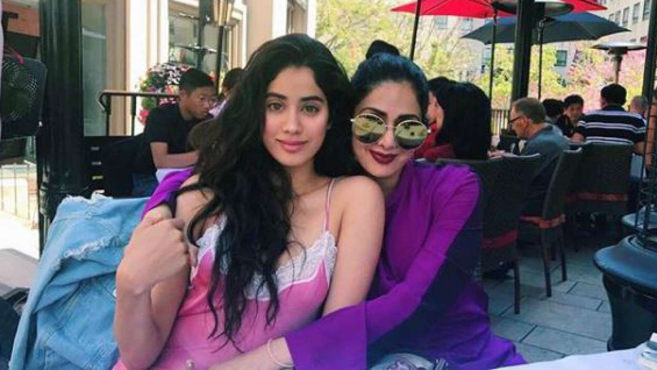 sridevi with daughter jhanvi