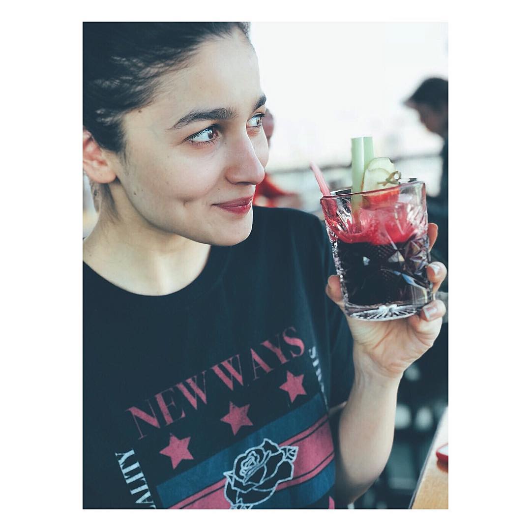 Alia Bhat Candid Pics