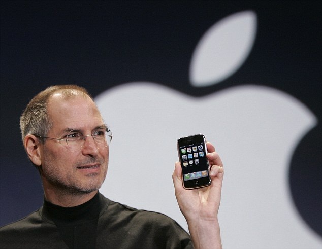 Steve Jobs introduces iPhone