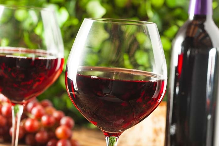 A Glass Of Red Wine At Dinner, Good For Health? Check Here