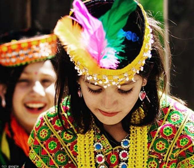 This Pakistani Tribe Has The Most Beautiful Women In The World Who Live ...