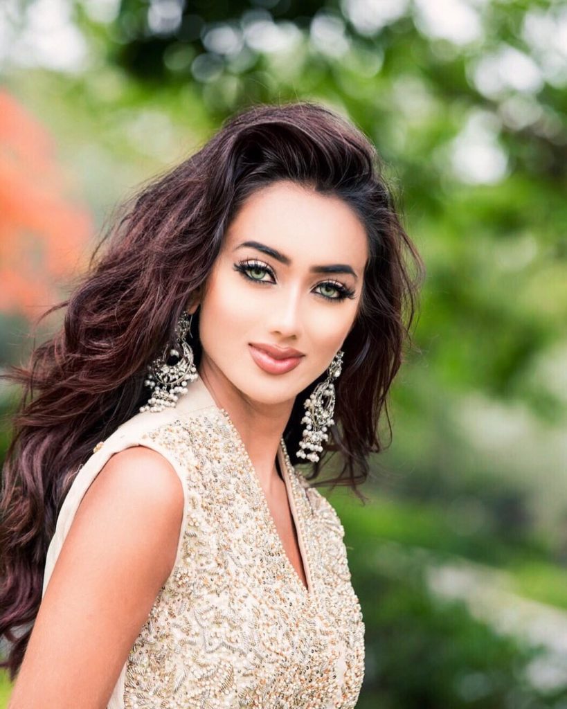 These Pictures of Miss Pakistan World will Make You Go Crazy