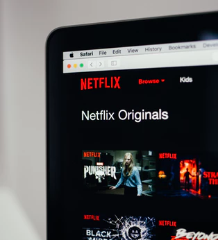 how can i download netflix movies on my laptop