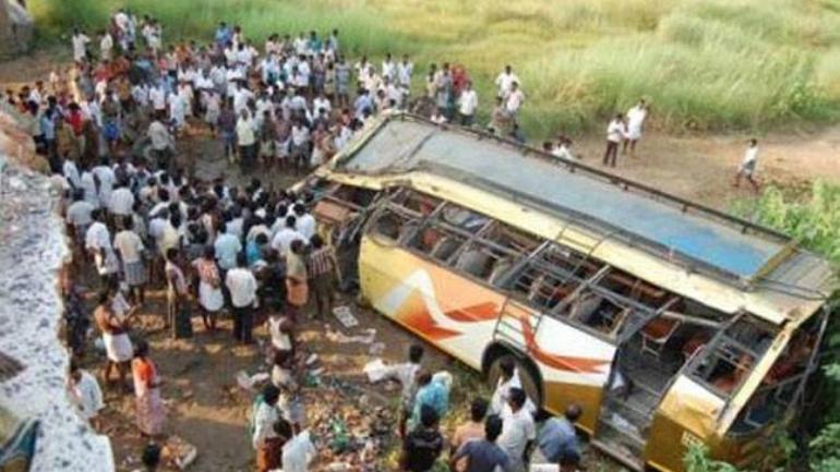 In a bus accident, 2 people were found dead and 24 were injured