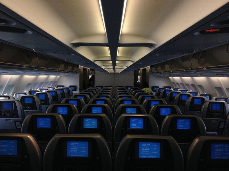 Why Does The Cabin Crew Dim The Cabin Lights During TakeOff And Landing?
