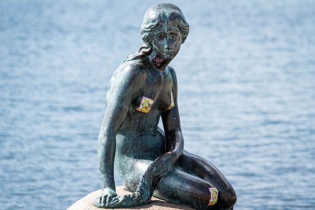 Copenhagen Vandals Write Racist Fish On Little Mermaid 